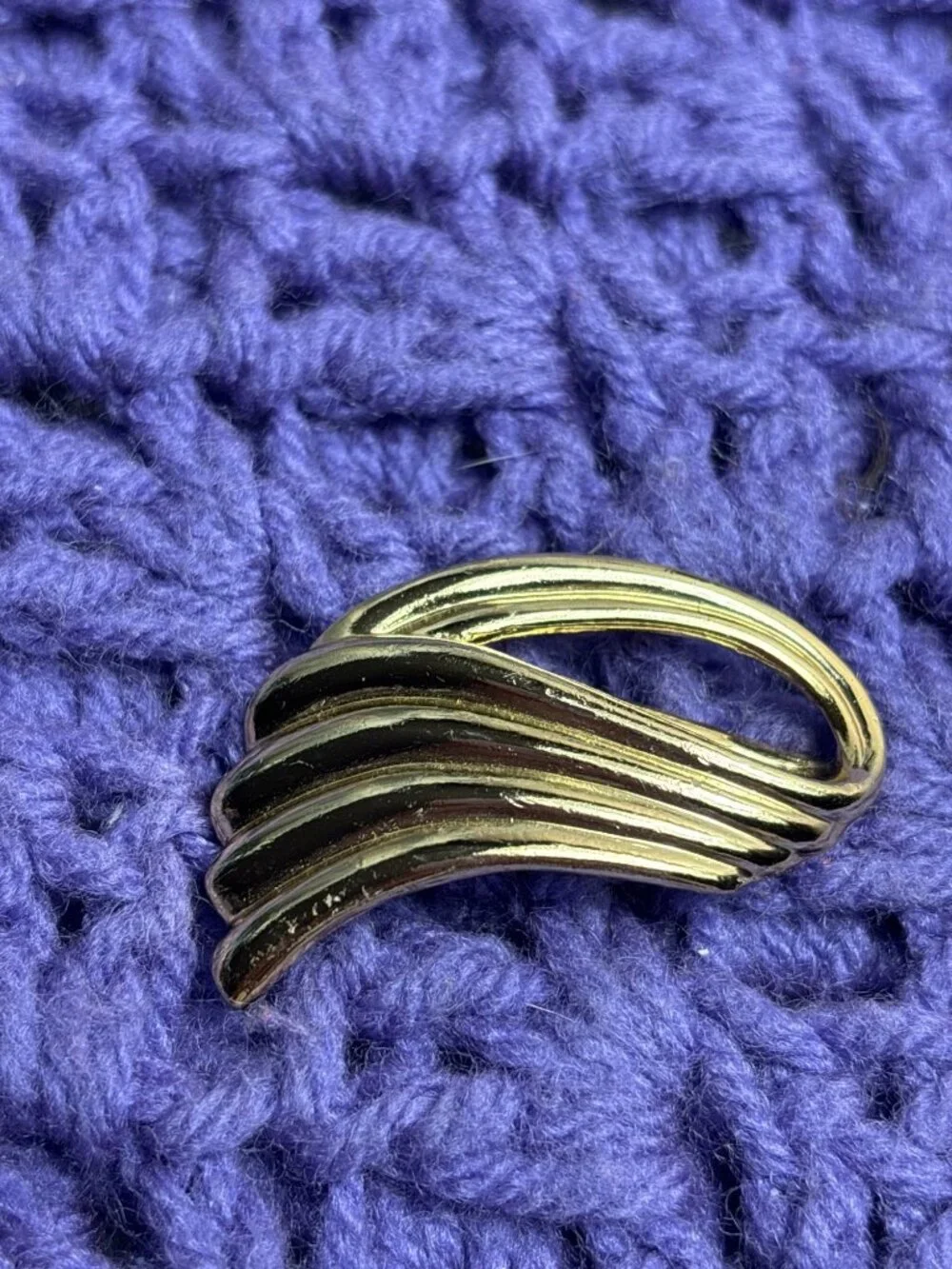 Vintage Piscitelli Scarf Slide Goldtone Wing Fan 1.75 inches